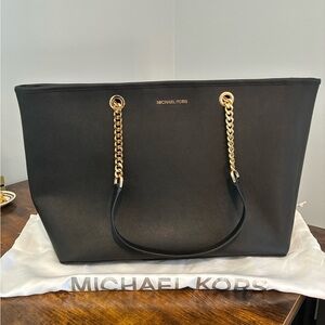 Michael Kors Medium Leather Tote Bag Jet Set Travel Chain Strap